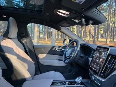 2026 Volvo XC60 B5 Plus