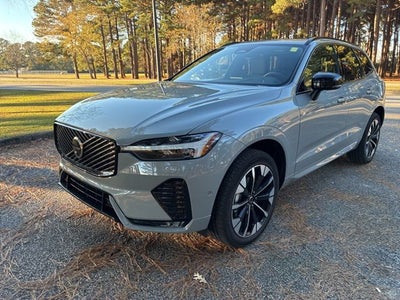 2026 Volvo XC60 B5 Plus