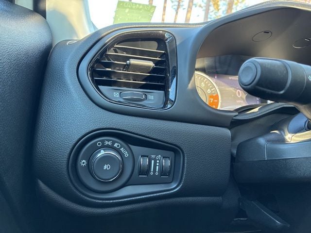 2023 Jeep Renegade Altitude