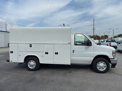 2026 Ford E-350SD Base Cutaway
