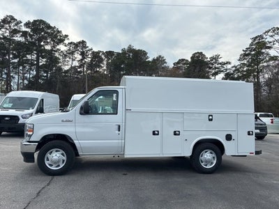 2026 Ford E-350SD Base Cutaway