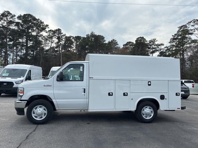 2026 Ford E-350SD Base Cutaway