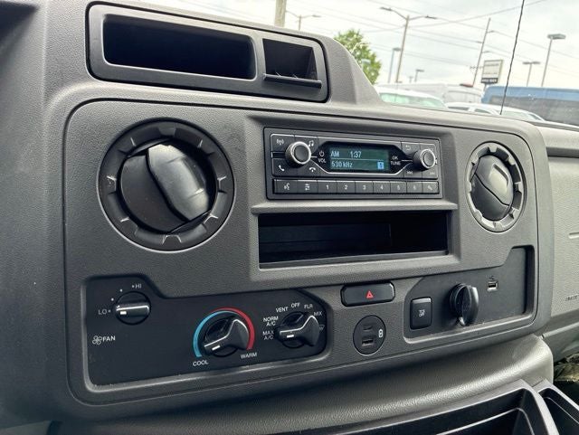 2024 Ford Econoline 350 Cutaway Base