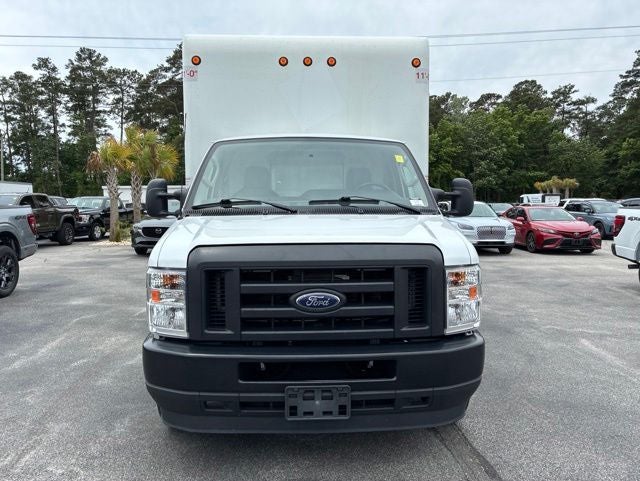 2024 Ford Econoline 350 Cutaway Base