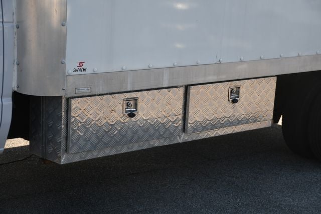 2023 Ford Econoline 450 Cutaway Base DRW