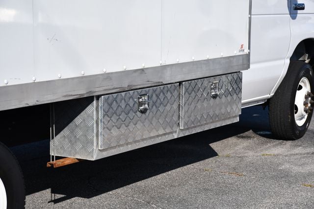 2023 Ford Econoline 450 Cutaway Base DRW