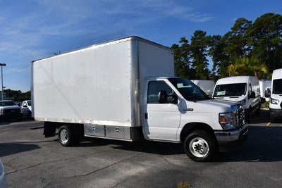2023 Ford Econoline 450 Cutaway Base DRW