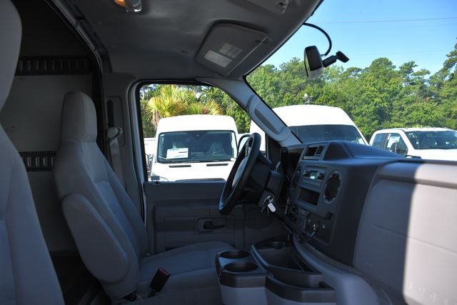 2023 Ford Econoline 450 Cutaway Base DRW