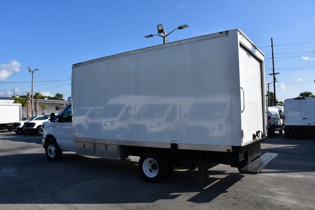 2023 Ford Econoline 450 Cutaway Base DRW