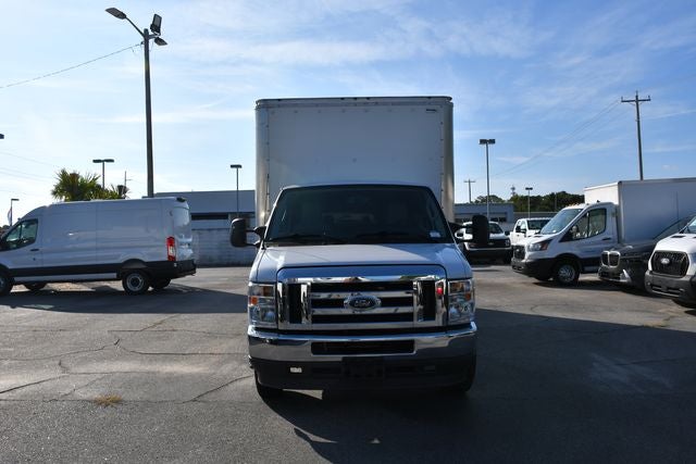 2023 Ford Econoline 450 Cutaway Base DRW