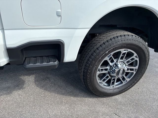 2025 Ford F-250 Platinum