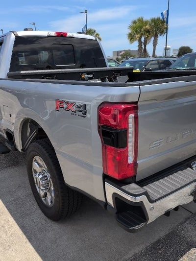 2023 Ford F-350 Lariat Super Duty