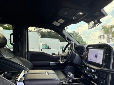 2025 Ford F-150 Platinum