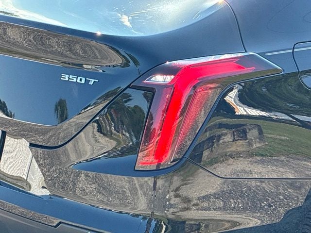 2025 Cadillac CT4 Luxury