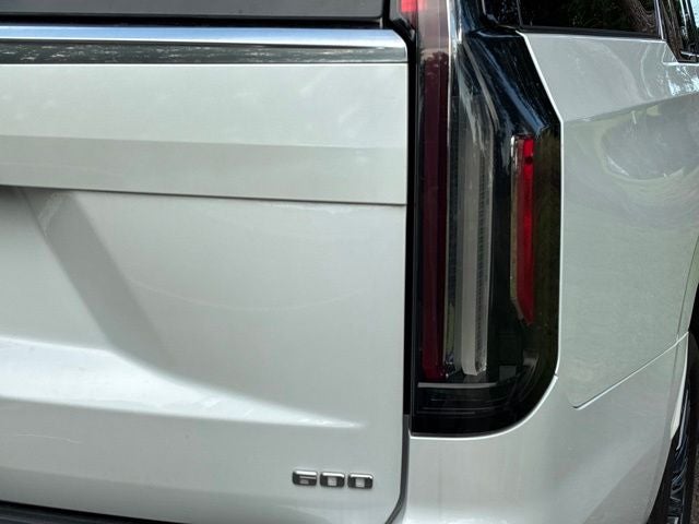 2022 Cadillac Escalade ESV Premium Luxury