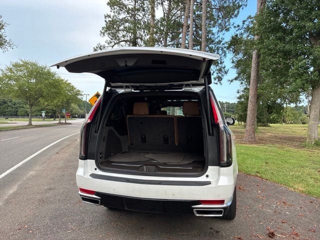 2022 Cadillac Escalade ESV Premium Luxury