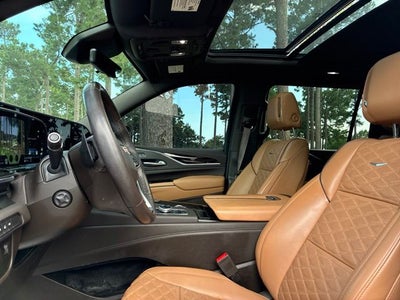 2022 Cadillac Escalade ESV Premium Luxury