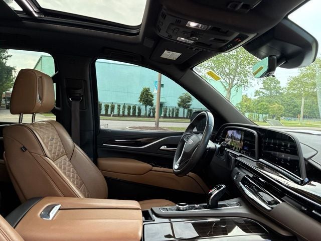 2022 Cadillac Escalade ESV Premium Luxury