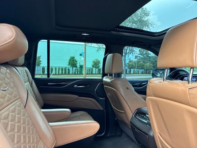 2022 Cadillac Escalade ESV Premium Luxury