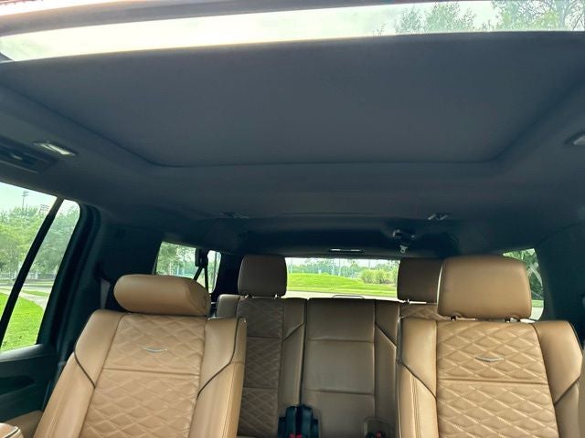 2022 Cadillac Escalade ESV Premium Luxury