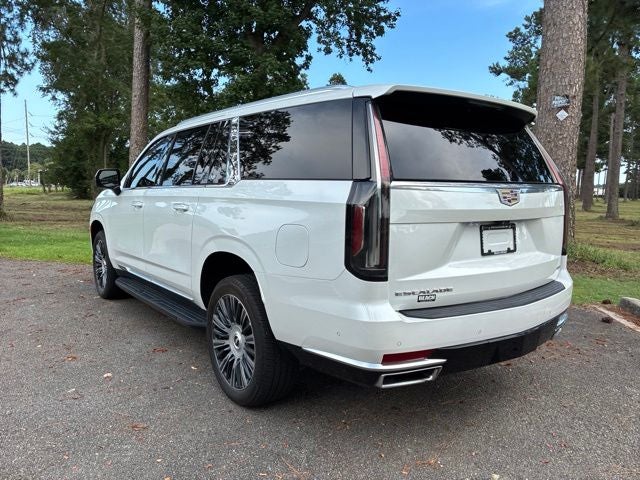 2022 Cadillac Escalade ESV Premium Luxury