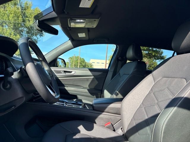 2025 Volkswagen Atlas Cross Sport 2.0T SE w/ Technology