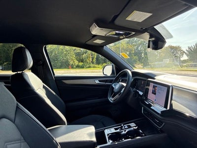 2025 Volkswagen Atlas Cross Sport 2.0T SE w/ Technology
