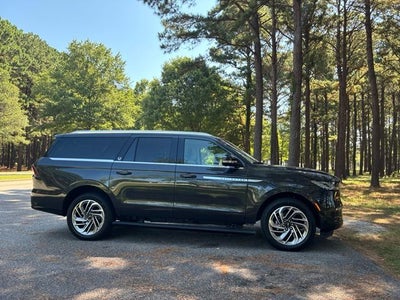 2025 Lincoln Navigator L Reserve