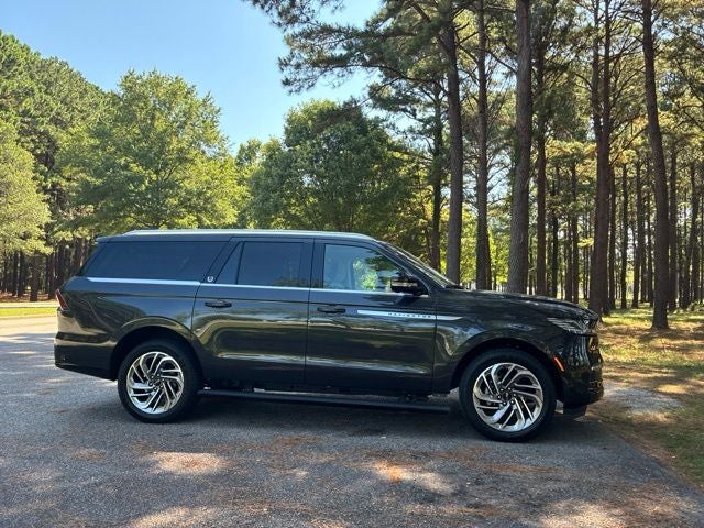 2025 Lincoln Navigator L Reserve