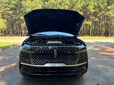 2025 Lincoln Navigator L Reserve