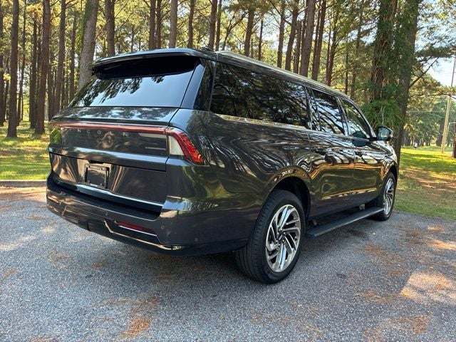 2025 Lincoln Navigator L Reserve