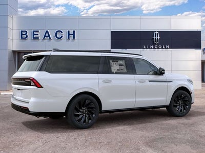 2027 Lincoln Navigator Reserve L