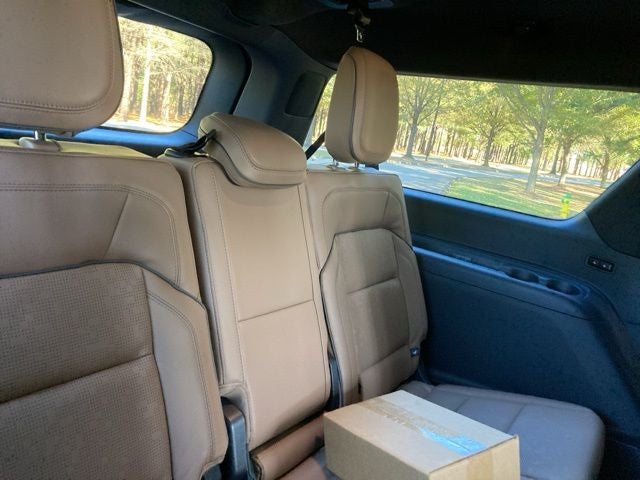 2025 Lincoln Navigator L Black Label