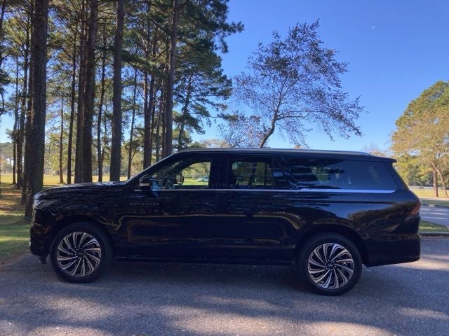 2025 Lincoln Navigator L Black Label
