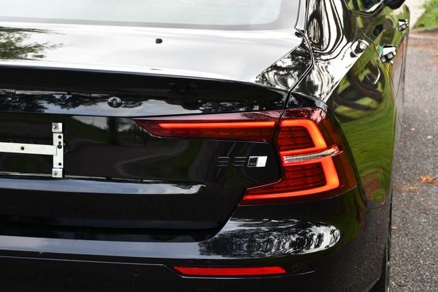 2024 Volvo S60 B5 Plus Black Edition