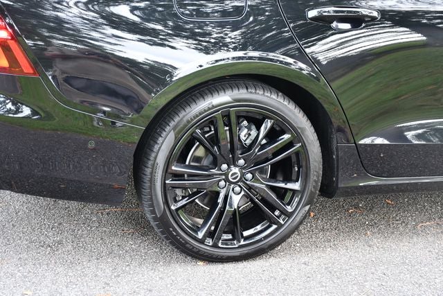 2024 Volvo S60 B5 Plus Black Edition