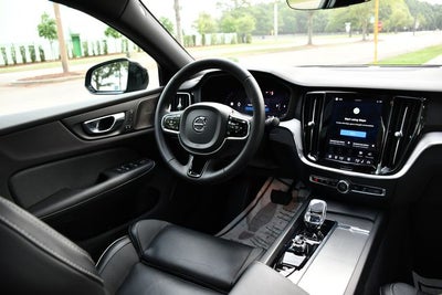 2024 Volvo S60 B5 Plus Black Edition