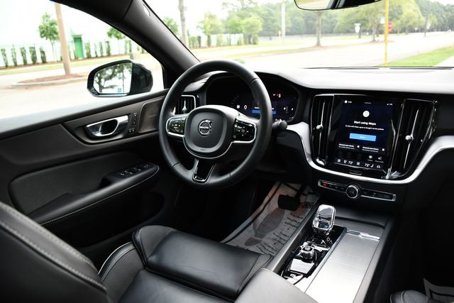 2024 Volvo S60 B5 Plus Black Edition