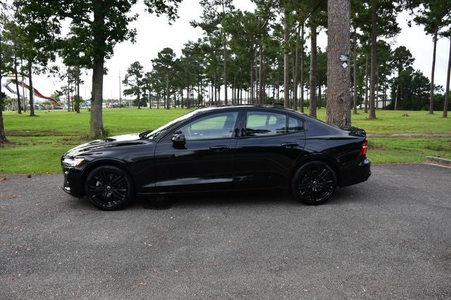 2024 Volvo S60 B5 Plus Black Edition