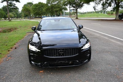 2024 Volvo S60 B5 Plus Black Edition