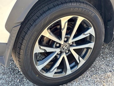 2022 Toyota Corolla Cross XLE