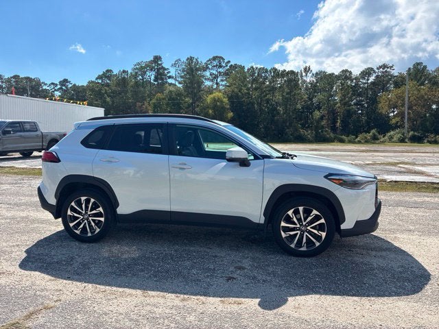2022 Toyota Corolla Cross XLE