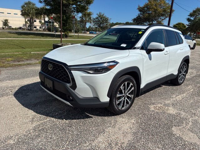 2022 Toyota Corolla Cross XLE