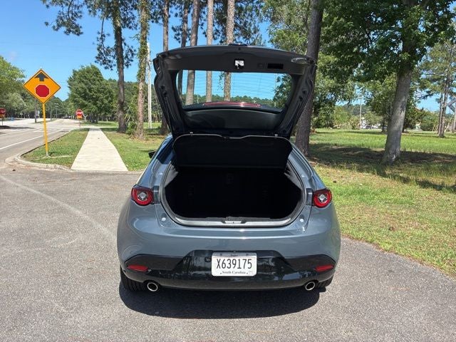 2022 Mazda MAZDA3 Carbon Edition