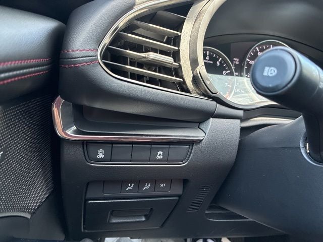2022 Mazda MAZDA3 Carbon Edition