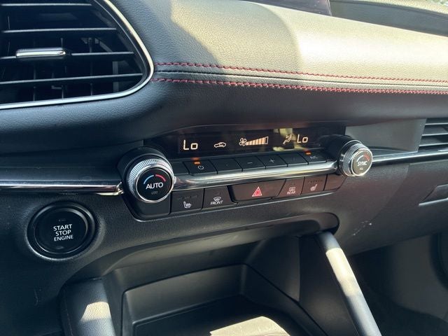 2022 Mazda MAZDA3 Carbon Edition