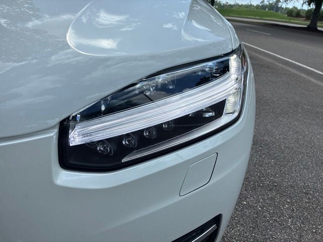 2024 Volvo XC90 B6 Ultimate Bright Theme 7-Seater