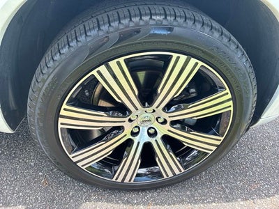2024 Volvo XC90 B6 Ultimate Bright Theme 7-Seater