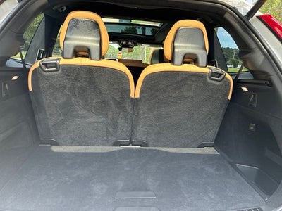 2024 Volvo XC90 B6 Ultimate Bright Theme 7-Seater