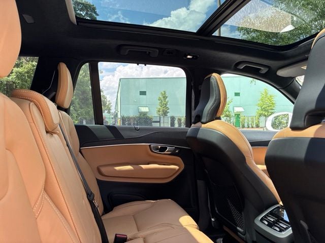 2024 Volvo XC90 B6 Ultimate Bright Theme 7-Seater